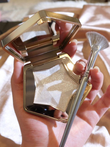 スターダストダイヤモンドハイライトパウダー/PERFECT DIARY/パウダーハイライトを使ったクチコミ(7枚目)