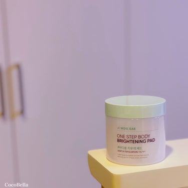 ୨୧

celimax（セリマックス）
One Step Body Brightening Pad

初めて出会ったボディー用の
トナーパット

ひじ、ひざ、かかとに使用し
古い角質や黒ずみをケアして
