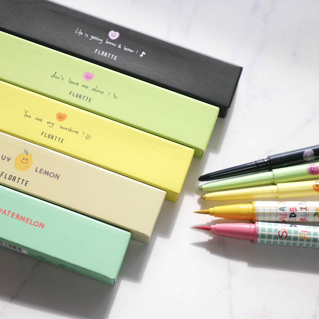 サラダdeフルーツカラーリキッドアイライナーWP 09 レモン/FLORTTE/リキッドアイライナーを使ったクチコミ（2枚目）