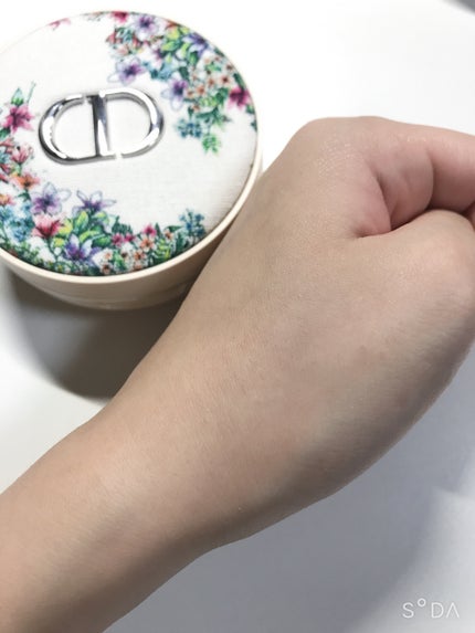 ディオールスキン フォーエヴァー クッション パウダー/Dior/ルースパウダーを使ったクチコミ(4枚目)