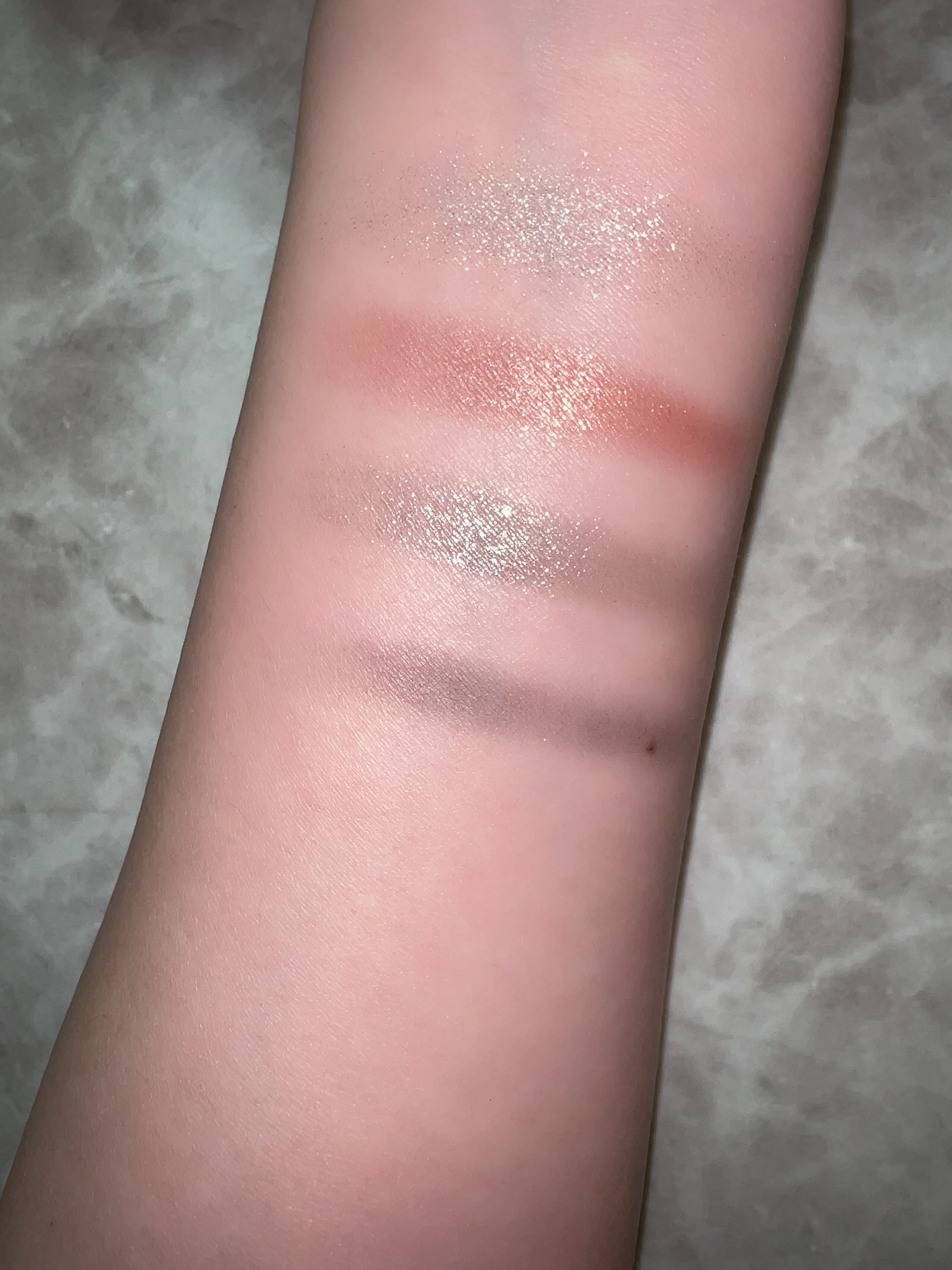 &be パレットアイシャドウ グラムロック/＆be/アイシャドウパレットを使ったクチコミ（3枚目）