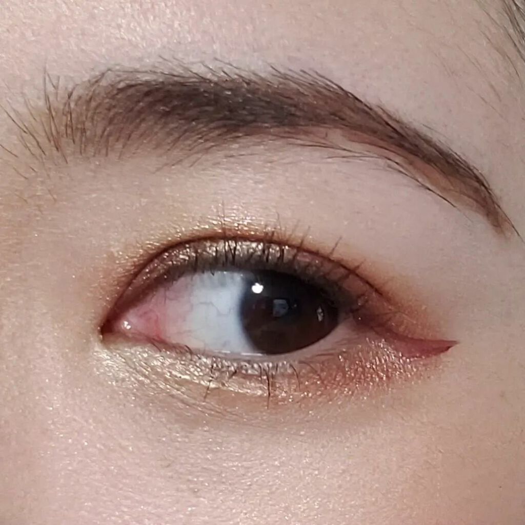 スモール アイシャドウ チュチュ グッド/M・A・C/単色アイシャドウを使ったクチコミ（3枚目）