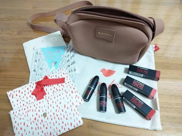 あにゃにゃ♡ﾌｫﾛﾊﾞ100♡ on LIPS 「6月のマイリトルボックス🎁✨✨衝撃的な内容！！！全部リップだっ..」（1枚目）