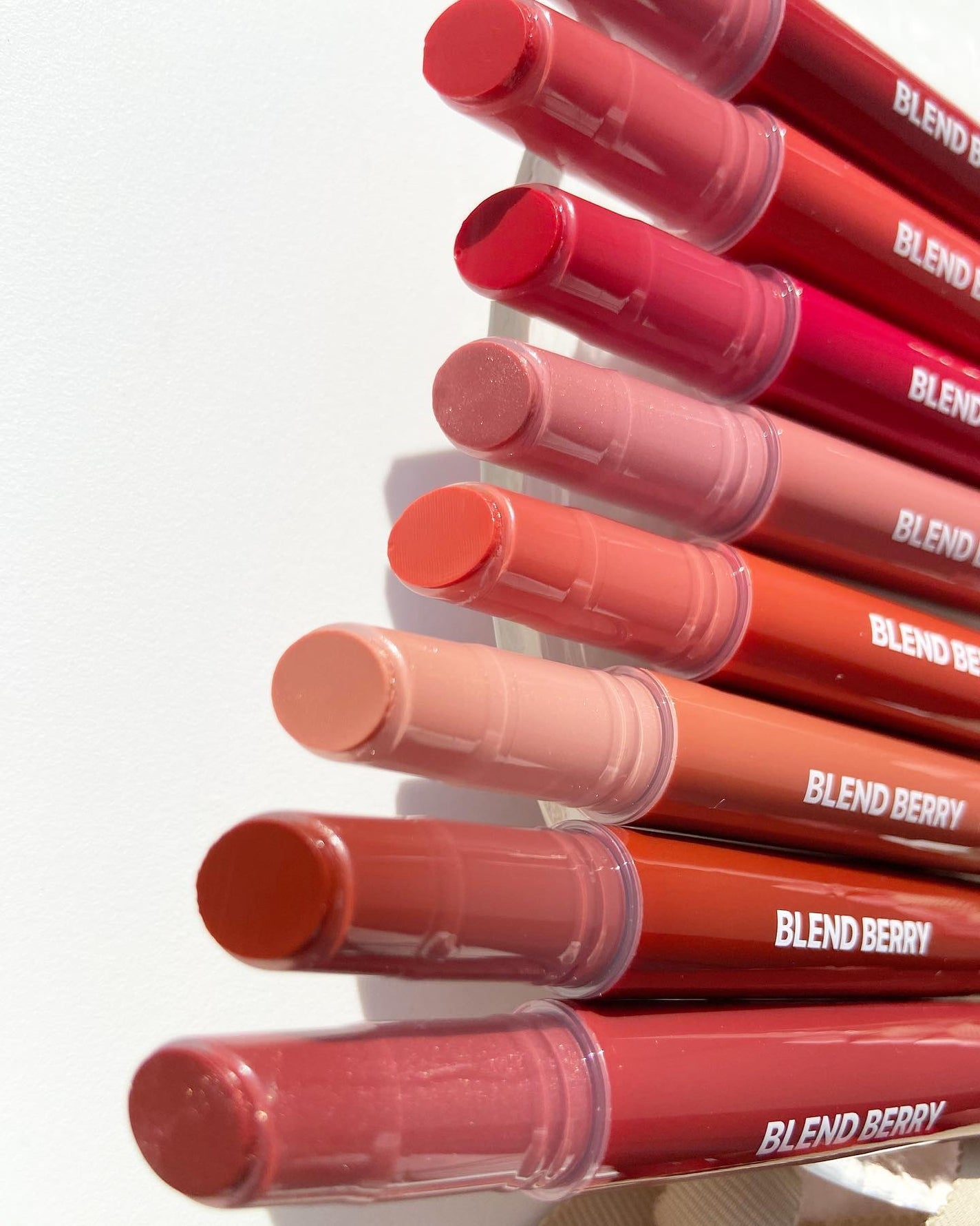 airi__koizumi on LIPS 「【全色レポ】9/21新発売リップバルーン🎈/BLENDBERR..」(6枚目)