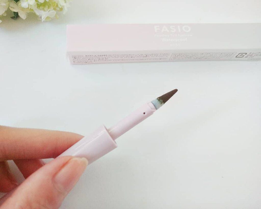 パウダリーティント アイブロウ/FASIO/眉ティントを使ったクチコミ(1枚目)