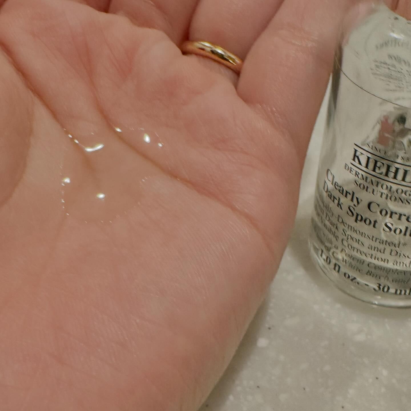 キールズ DS クリアリーブライト エッセンス[医薬部外品] 30ml/Kiehl's/美容液を使ったクチコミ（2枚目）