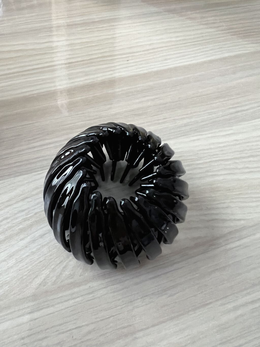 クロスヘアホルダー/DAISO/ヘアアクセサリーを使ったクチコミ（2枚目）