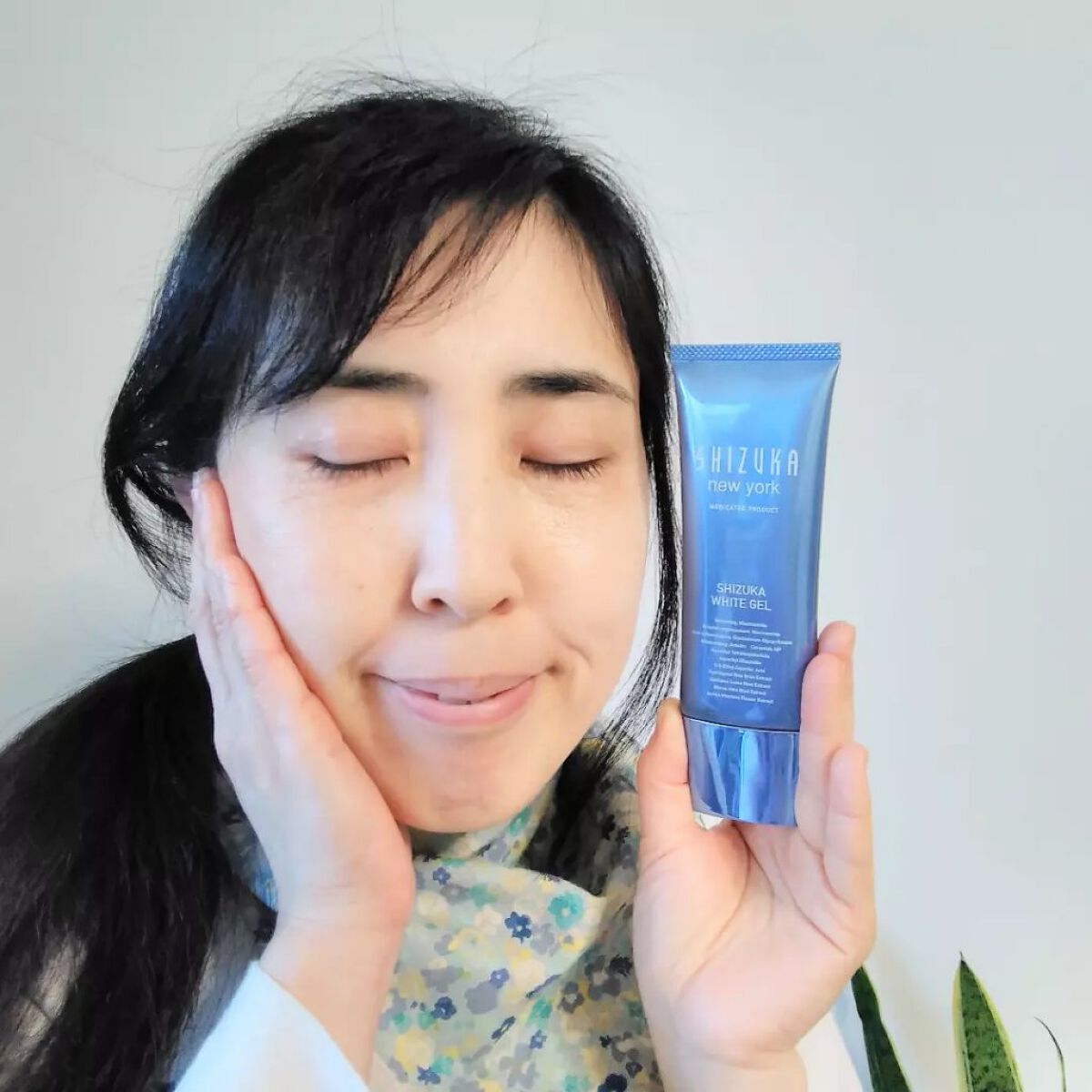 シズカホワイトゲル/Shizuka BY SHIZUKA NEWYORK/オールインワン化粧品を使ったクチコミ(4枚目)