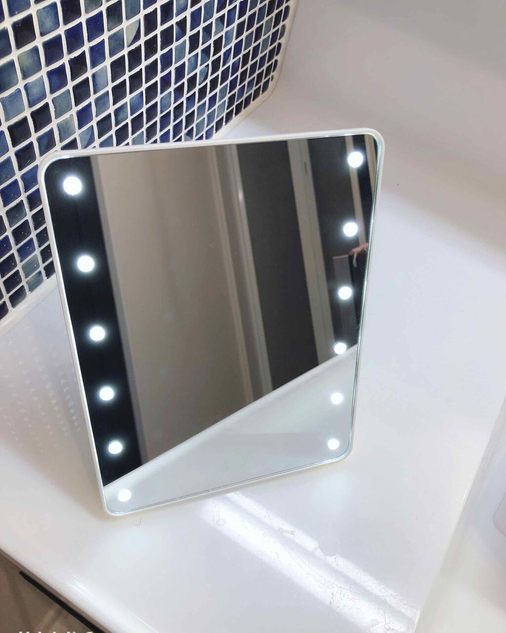 LED付ミラー(スタンドタイプ)/DAISO/その他化粧小物を使ったクチコミ(3枚目)