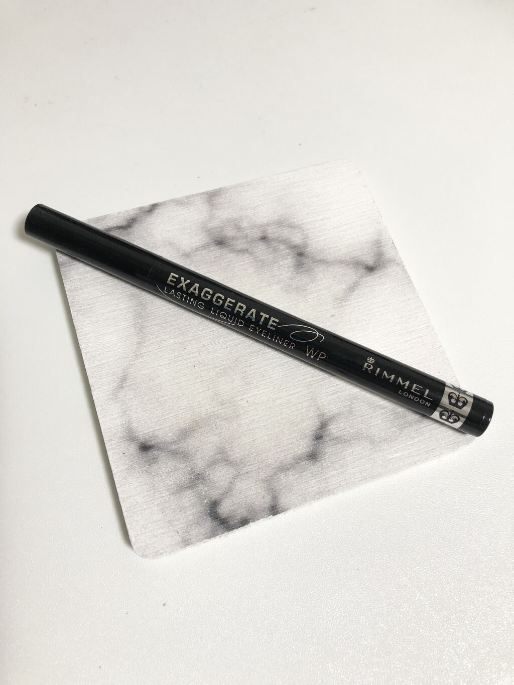 エグザジェレート ラスティングリキッドアイライナー WP/リンメル ロンドン/リキッドアイライナーを使ったクチコミ（1枚目）
