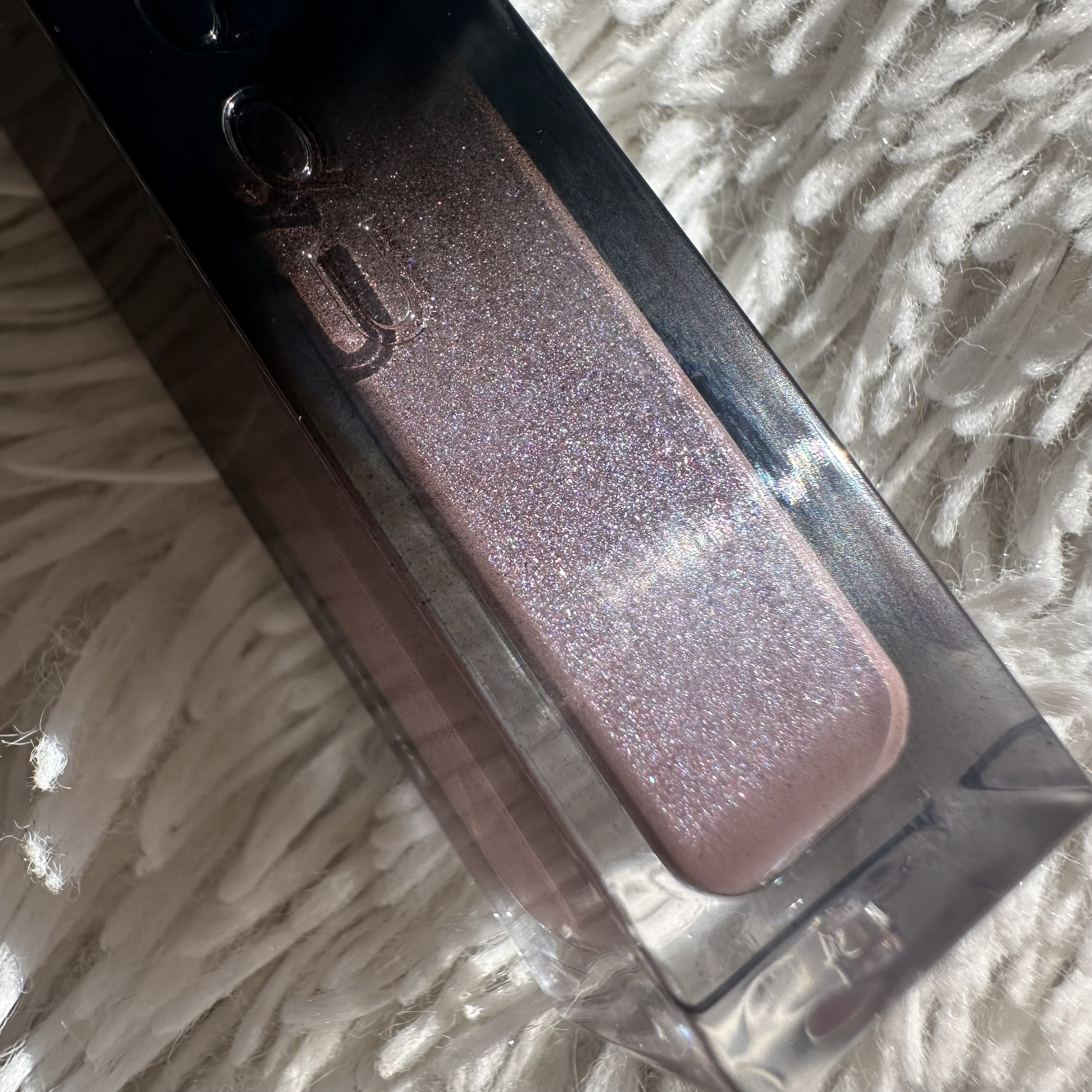 THREE ユナイテッドフルイドアイカラー B01 DREAM TEAM/THREE/リキッドアイシャドウを使ったクチコミ（2枚目）