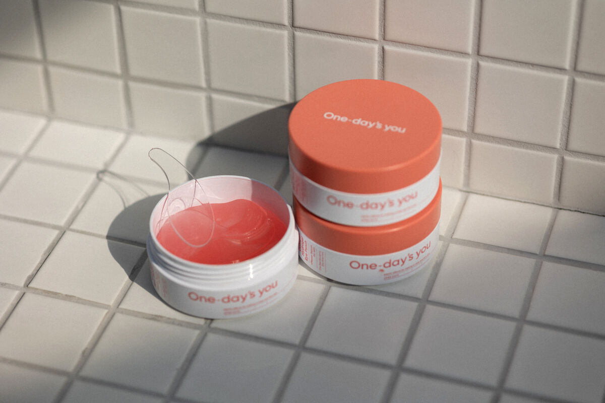 【One-day's you】目元ケアで印象が変わる👁コラーゲンぷるぷる「アイパッチ」現品プレゼント❤（1枚目）