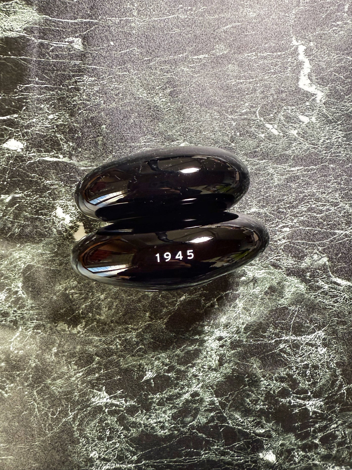 1945 オードトワレ BLACK/SHOLAYERED/香水(その他)を使ったクチコミ(1枚目)