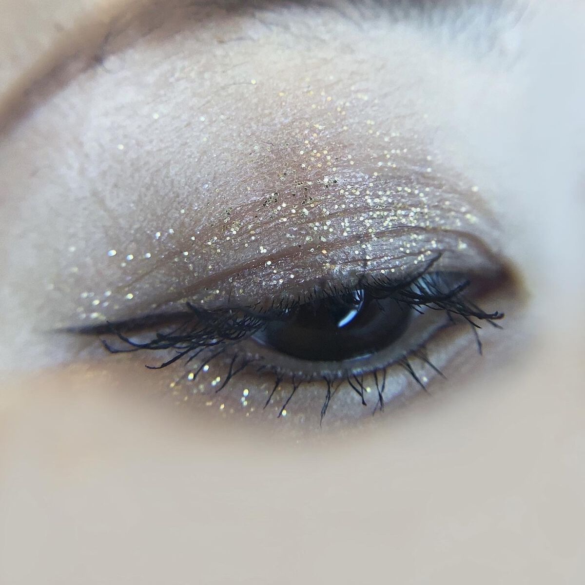 ウォーターグリッターシャドウ/SISTER ANN/グリッターを使ったクチコミ(4枚目)