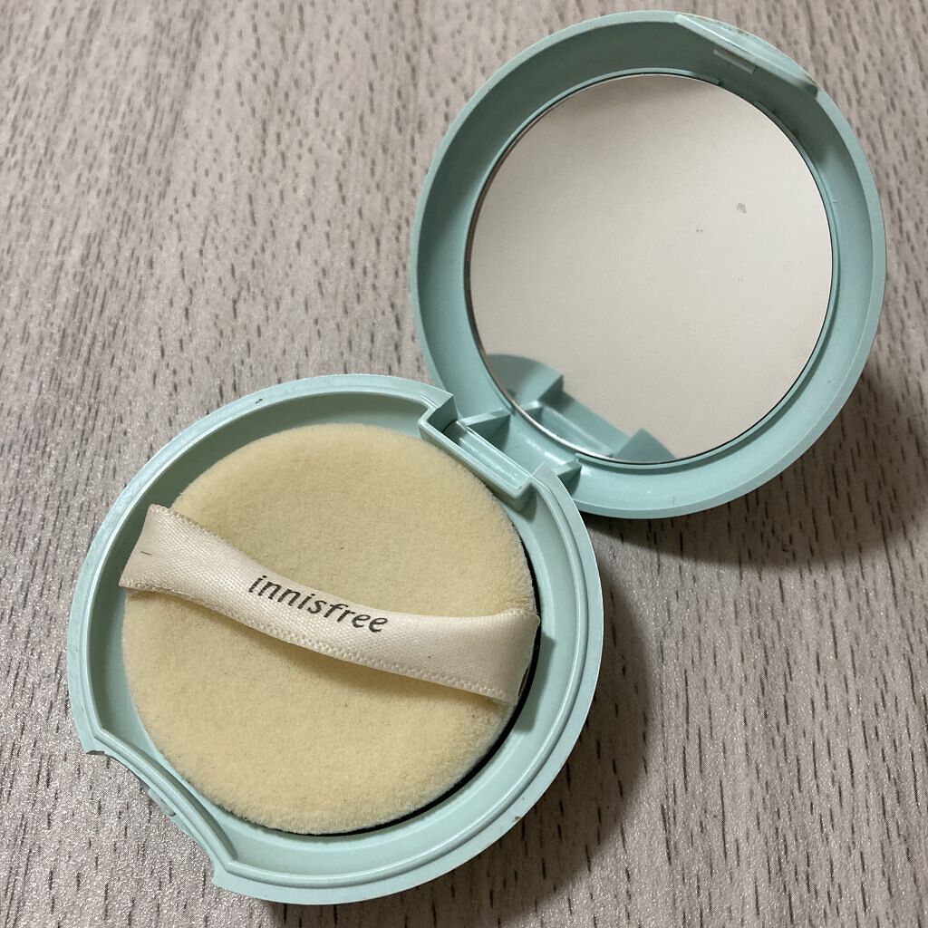 ノーセバム ミネラルパクト N/innisfree/プレストパウダーを使ったクチコミ（2枚目）