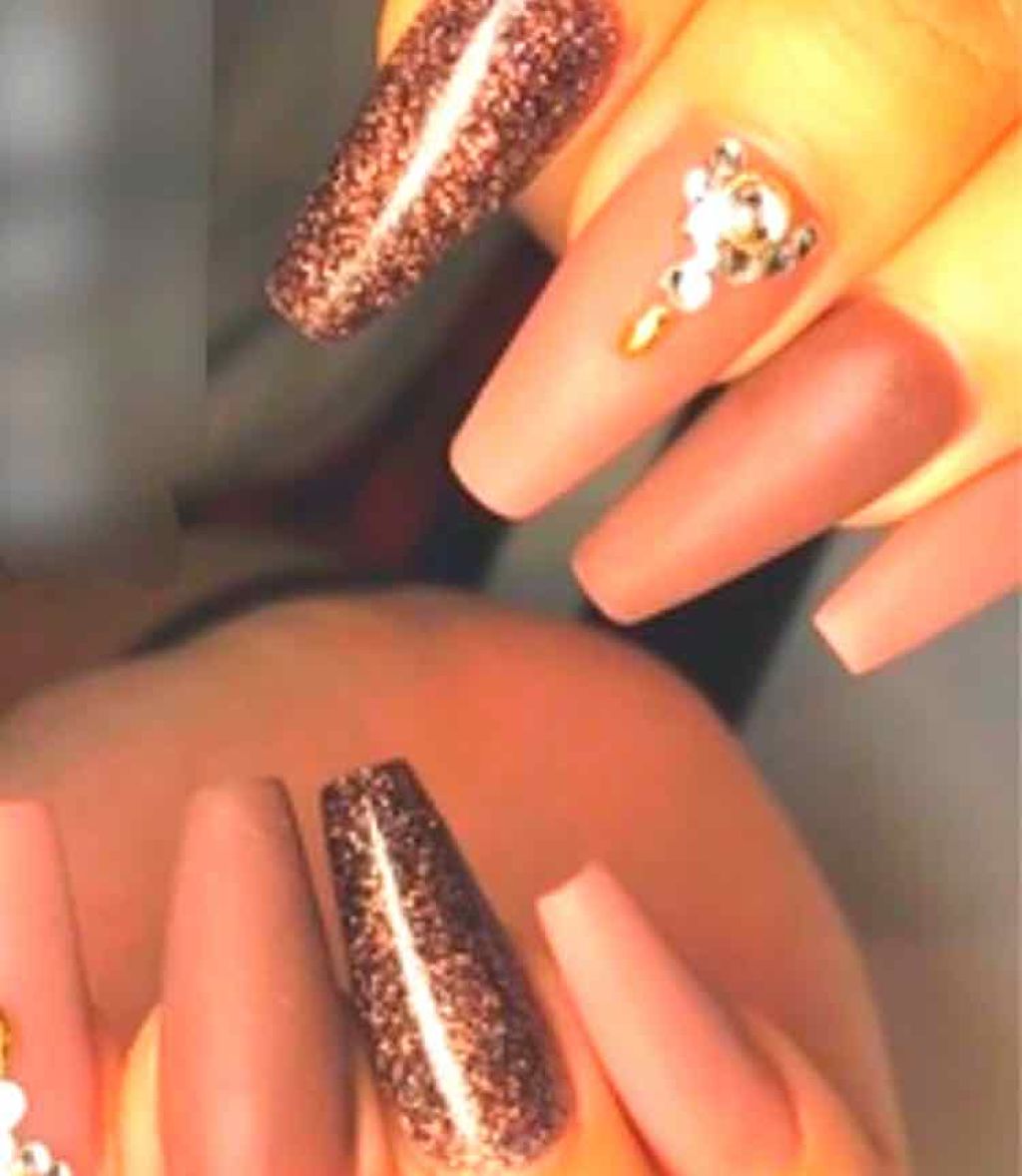 レタス。 on LIPS 「🎀︎𓊆美脚になるために𓊇OK◎・水をこまめに飲む・お風呂は湯船..」(1枚目)