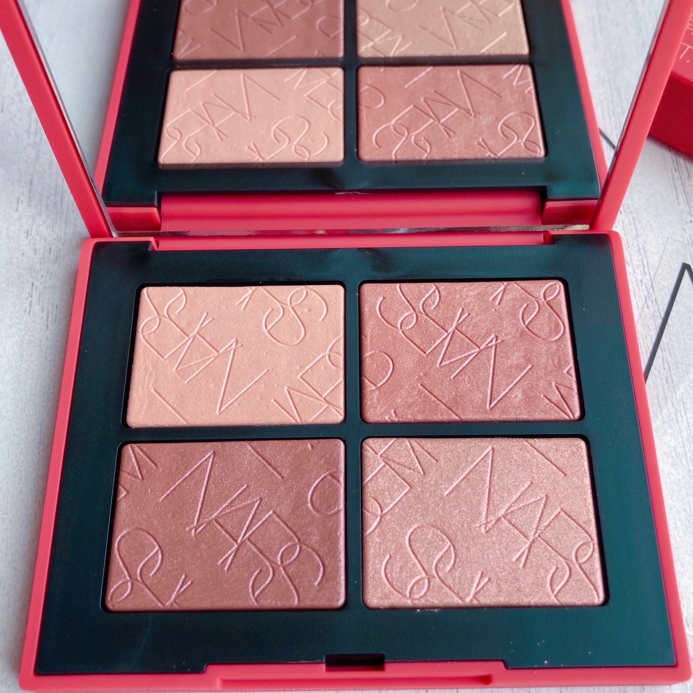 ライトリフレクティング クワッドアイシャドー/NARS/アイシャドウパレットを使ったクチコミ(2枚目)