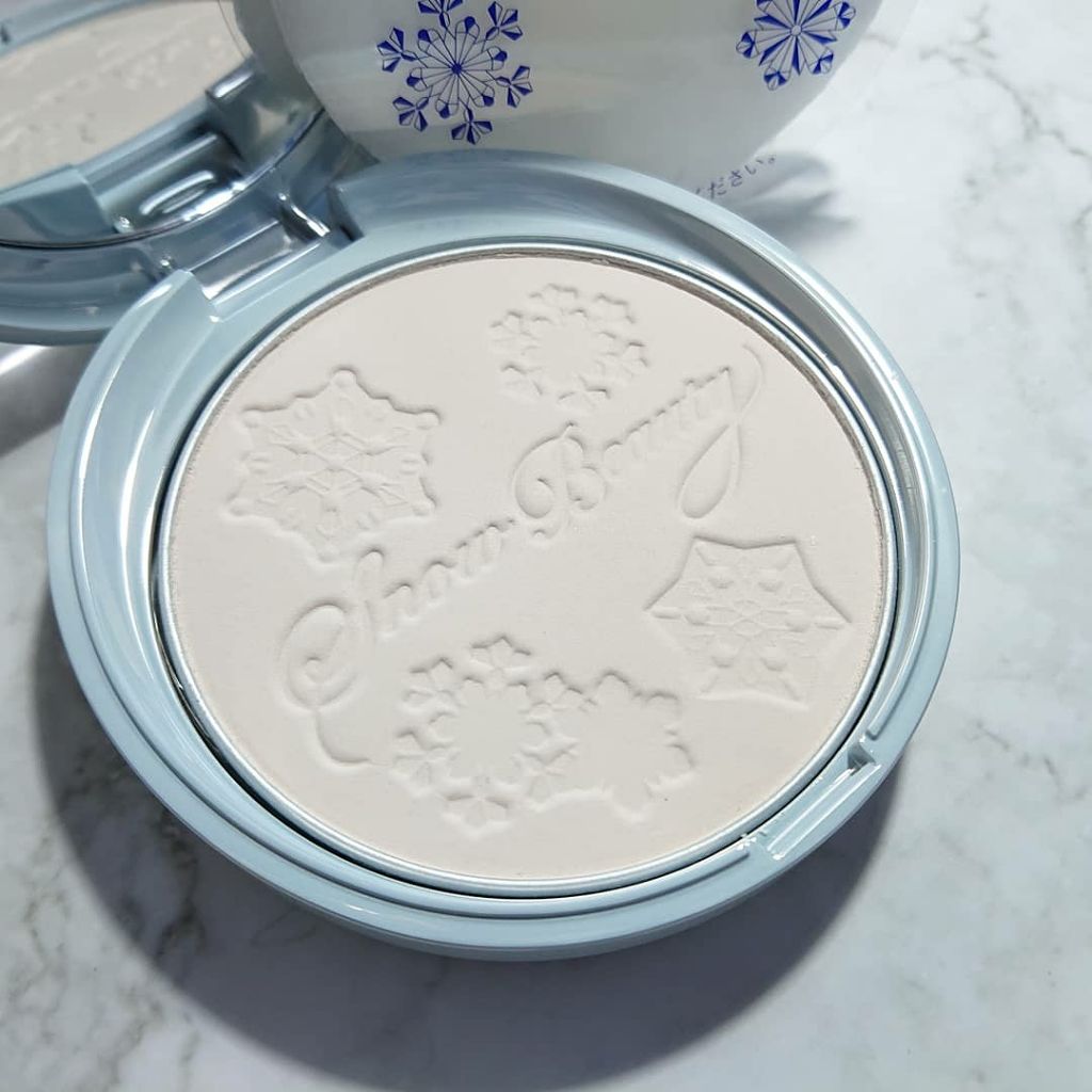 スノービューティー ホワイトニング ﻿ フェースパウダー 2019﻿/スノービューティー/プレストパウダーを使ったクチコミ（2枚目）