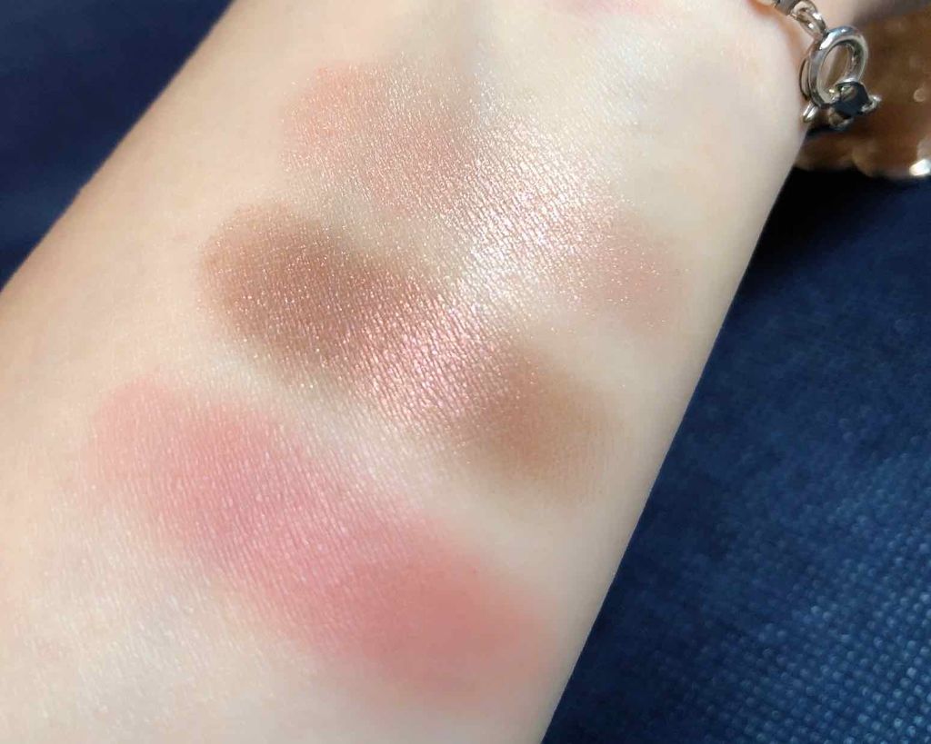 モメンティーク タイムシャドウ/LABIOTTE/アイシャドウパレットを使ったクチコミ（3枚目）