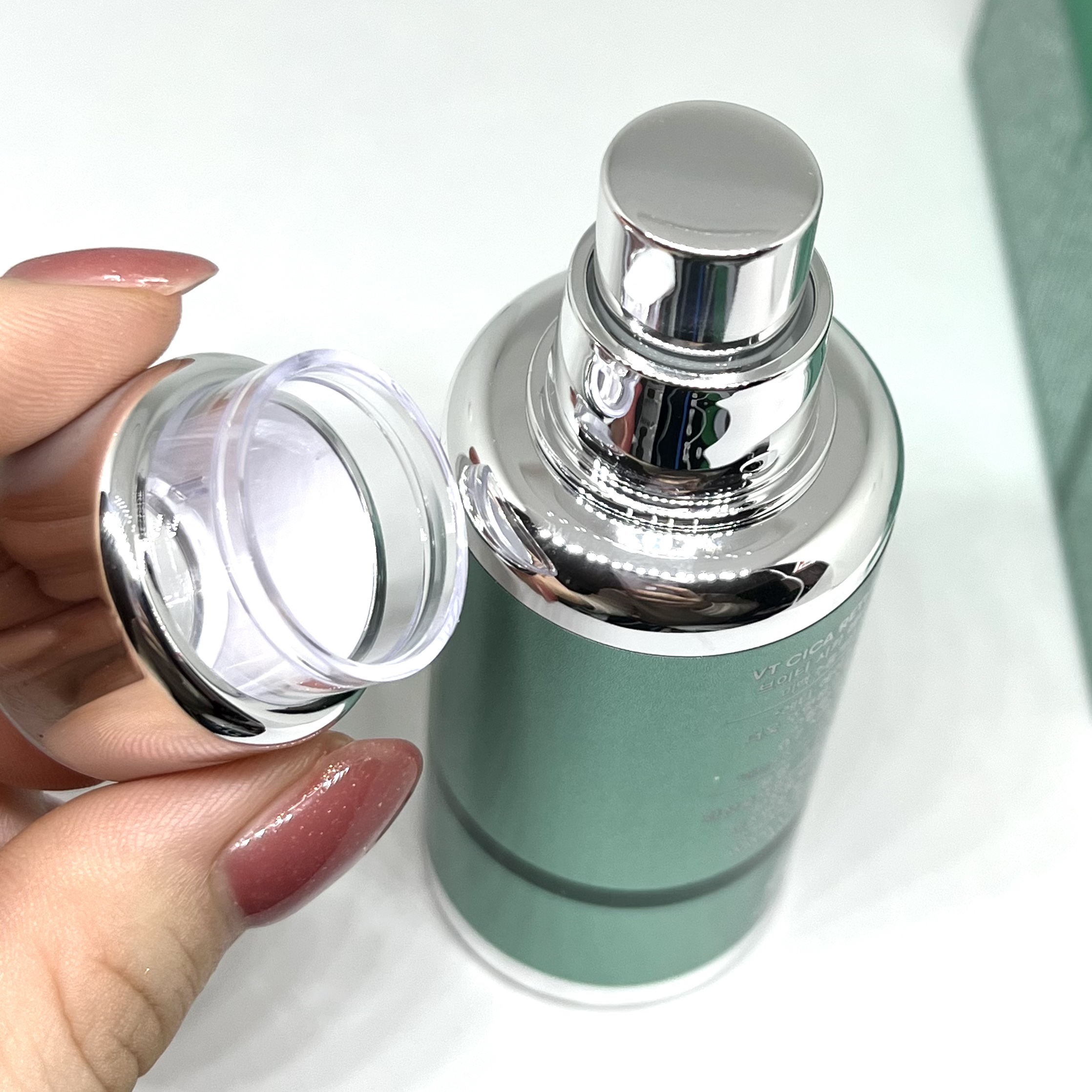 シカレチA エッセンス0.7/VT/美容液を使ったクチコミ（2枚目）