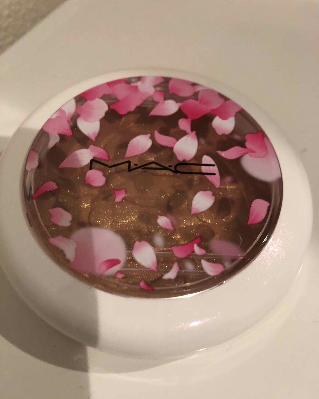 BOOM BOOM BLOOMハイライトパウダー/M・A・C/パウダーハイライトを使ったクチコミ(2枚目)