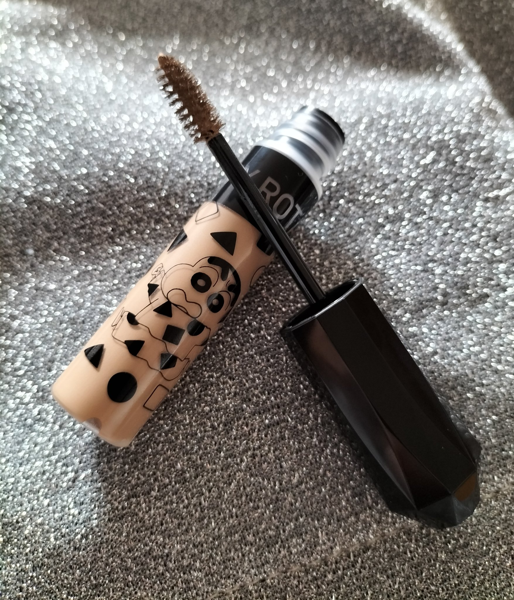 ヘビーローテーション カラーリングアイブロウEX/ヘビーローテーション/眉マスカラを使ったクチコミ（2枚目）