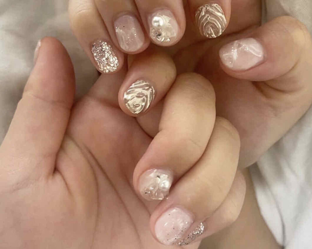 OLきらきらネイル