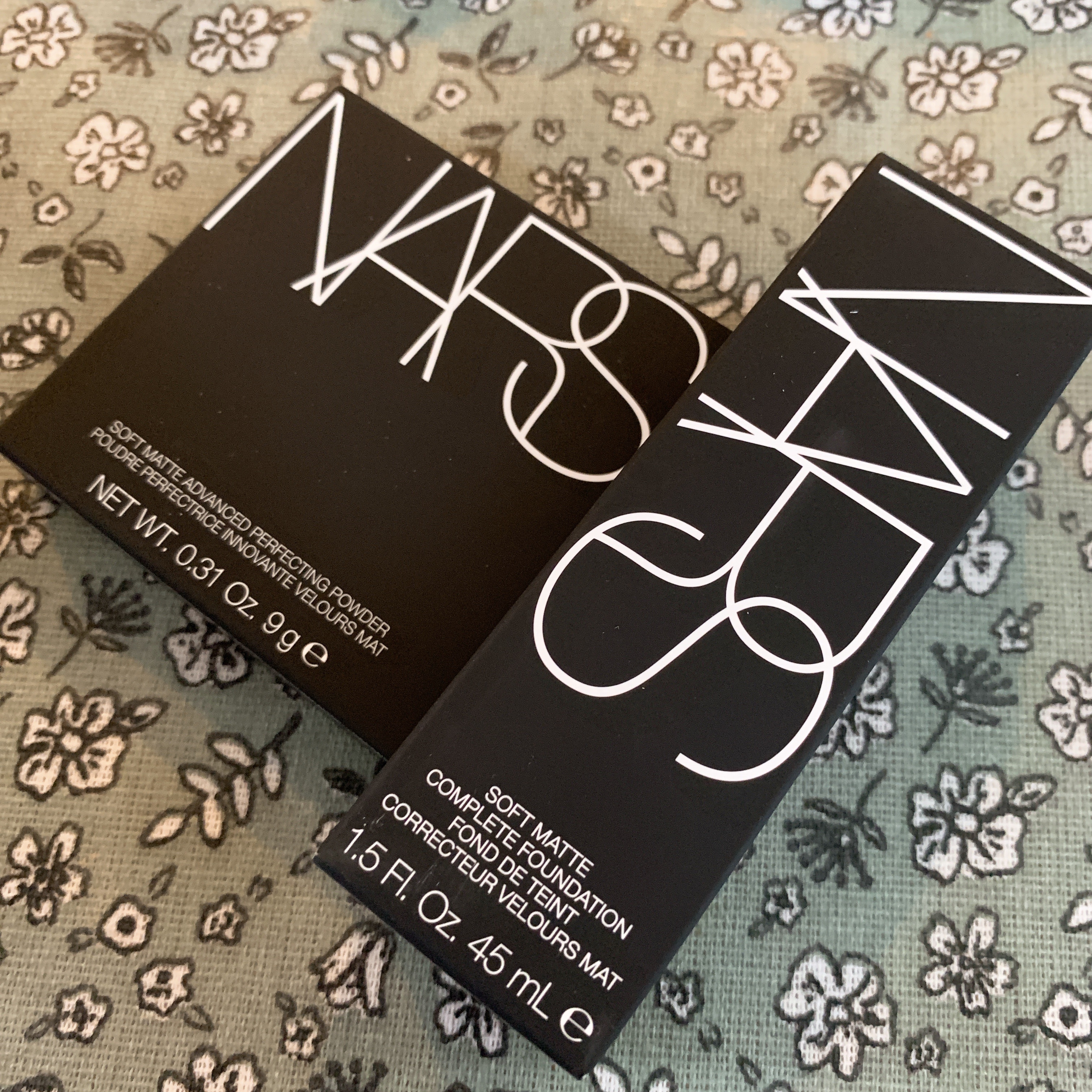 ソフトマット　アドバンスト　パーフェクティングパウダー/NARS/プレストパウダーを使ったクチコミ（1枚目）
