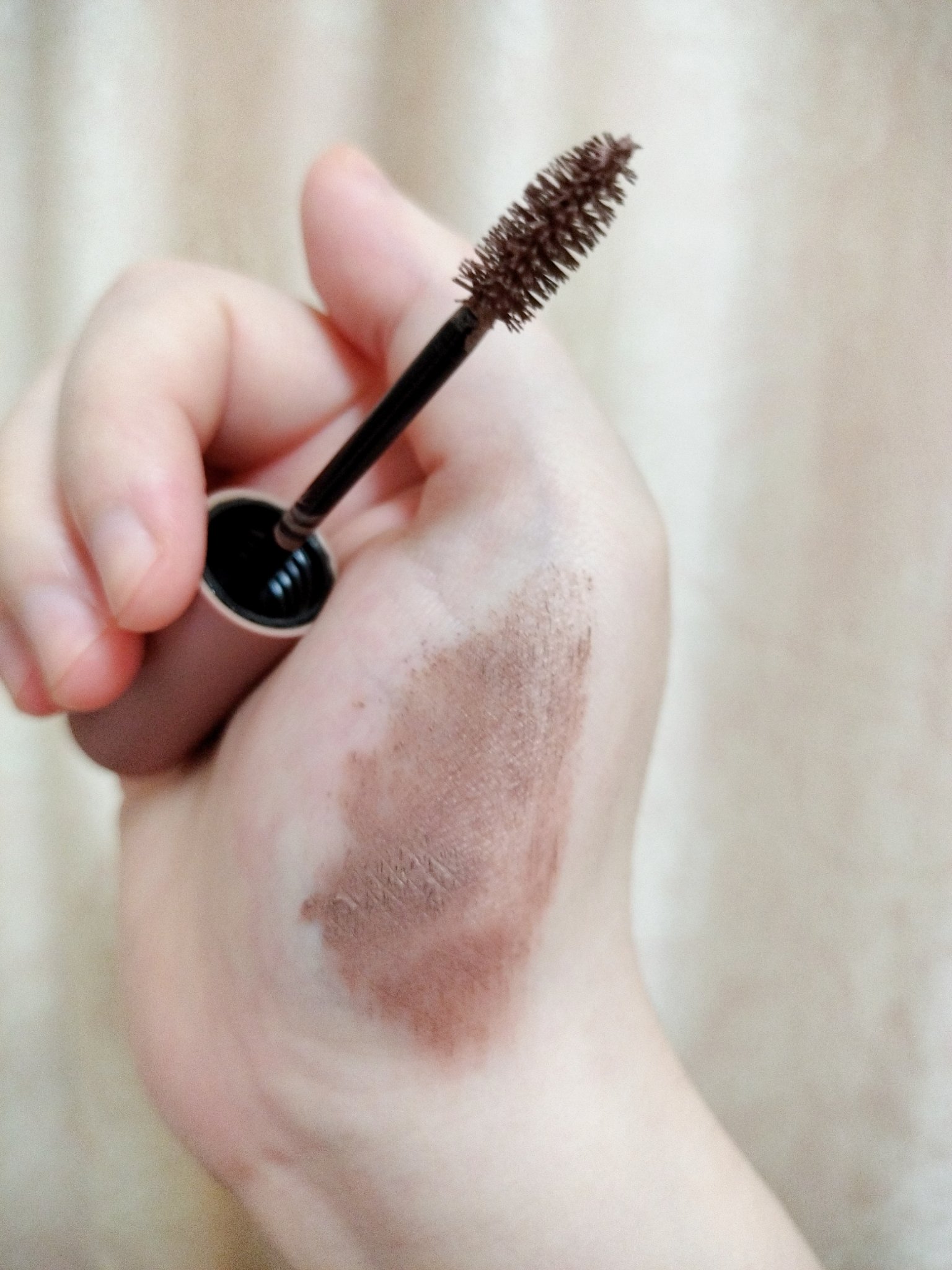 カラーリングアイブロウ マイクロ/ヘビーローテーション/眉マスカラを使ったクチコミ（3枚目）