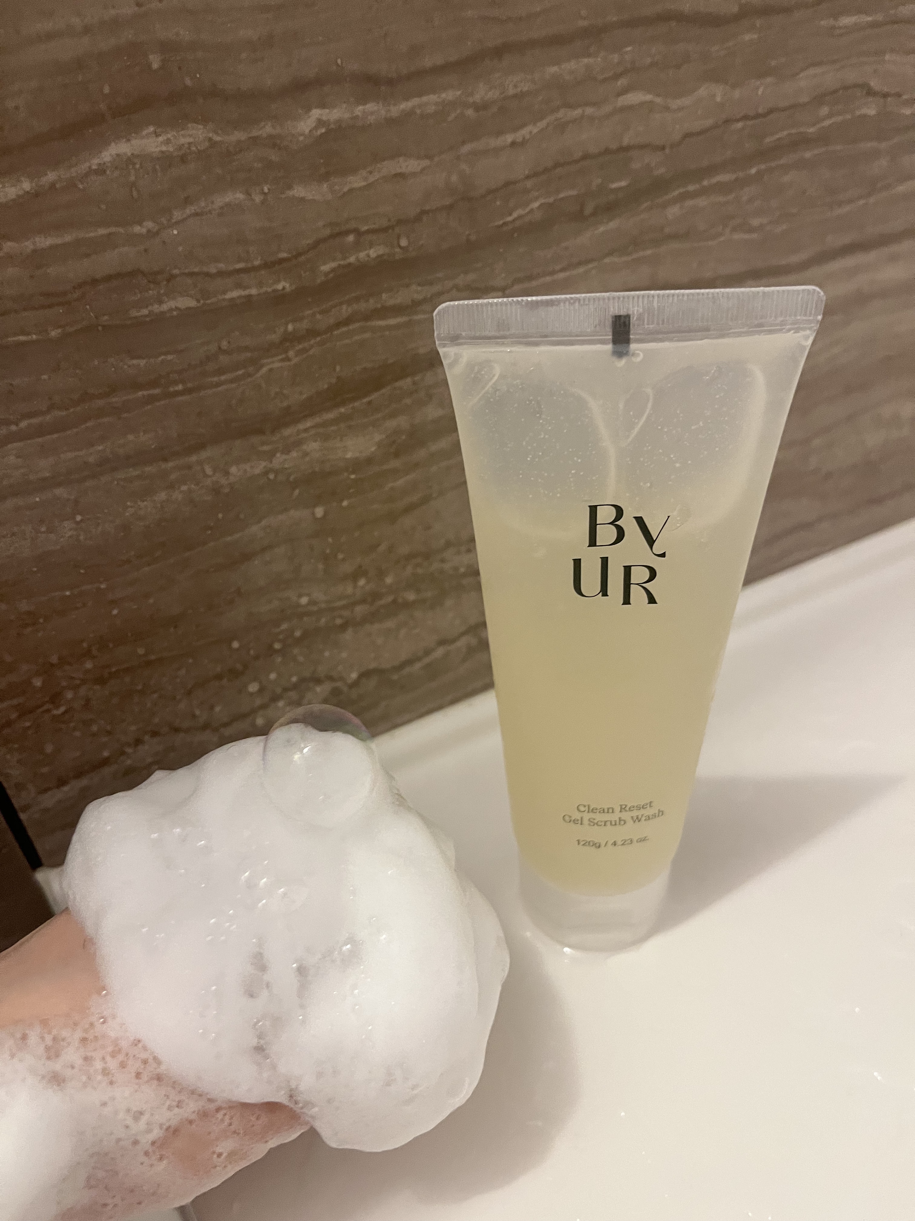 クリーンリセット ジェルスクラブウォッシュ/ByUR/その他洗顔料を使ったクチコミ（3枚目）