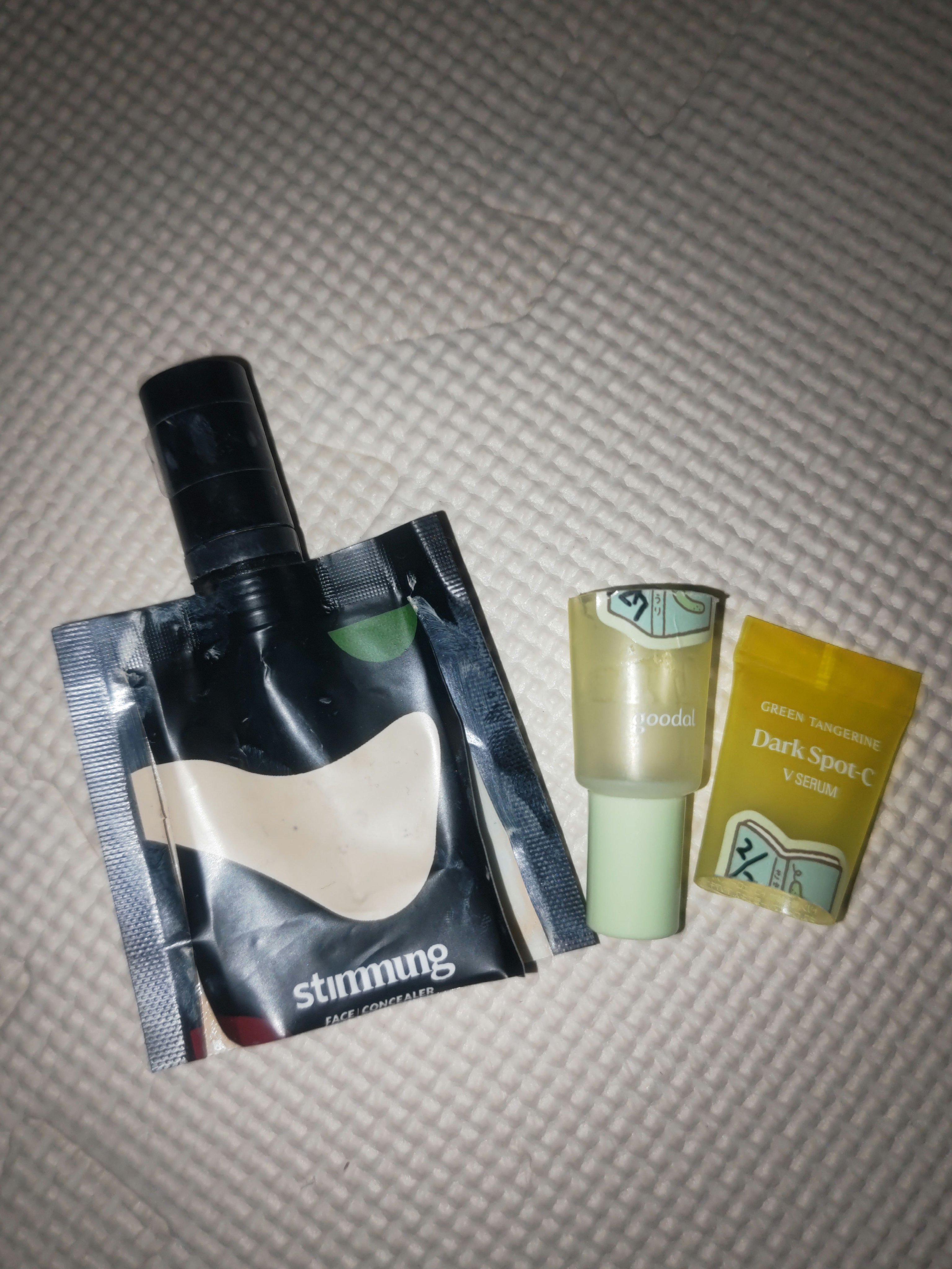 リキッド フェイス コンシーラー/stimmung/リキッドコンシーラーを使ったクチコミ（2枚目）