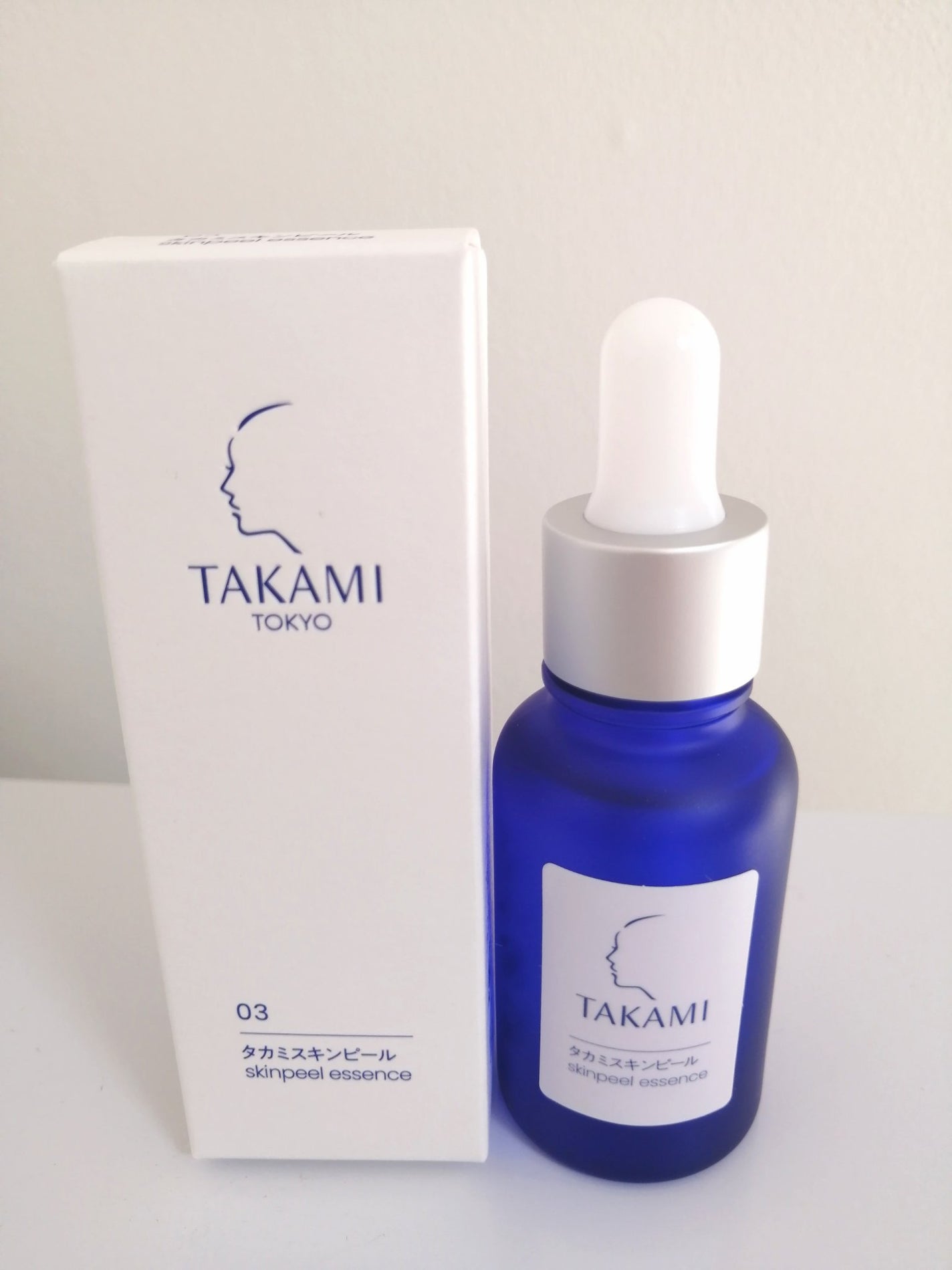 lili on LIPS 「『タカミスキンピール(30mL)』角質美容液です朝晩の洗顔後に..」(1枚目)