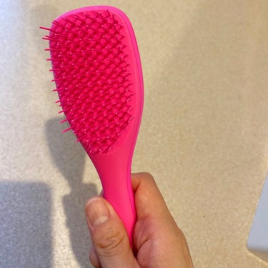 TANGLE TEEZER　ザ・ウェットディタングラー


タングルティーザー夏前から
使い始めて、お？いいやん〜

となったのでウェットタングラーも
導入です！！！！

夏すぎから使ってます⑅︎◡̈︎