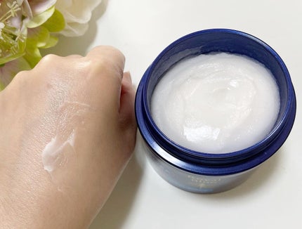 ニベア ロイヤルブルーボディクリーム うるおい密封ケア/ニベア/ボディクリームを使ったクチコミ(3枚目)