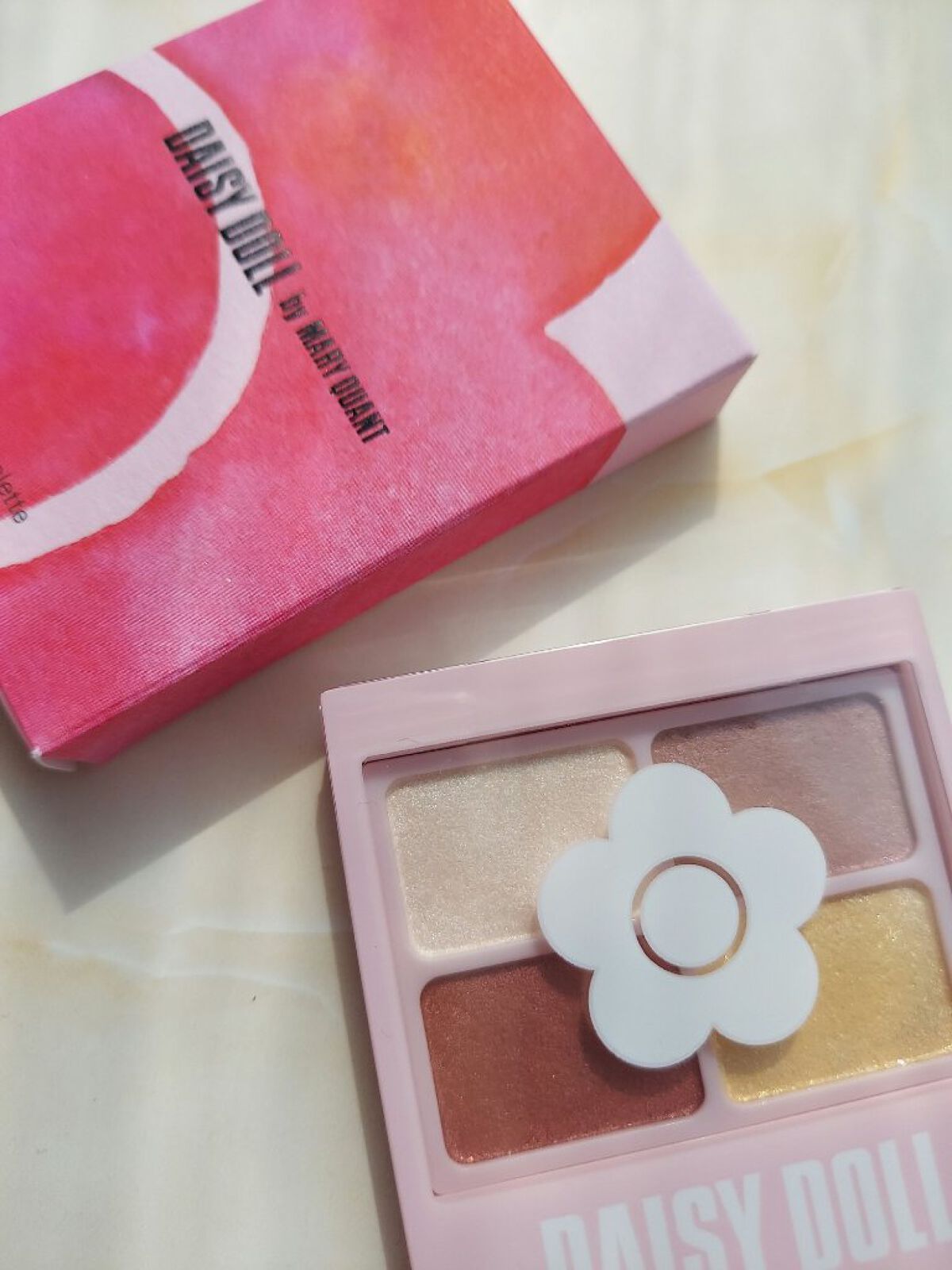 デイジードール アイカラー パレット/DAISY DOLL by MARY QUANT/アイシャドウパレットを使ったクチコミ（3枚目）