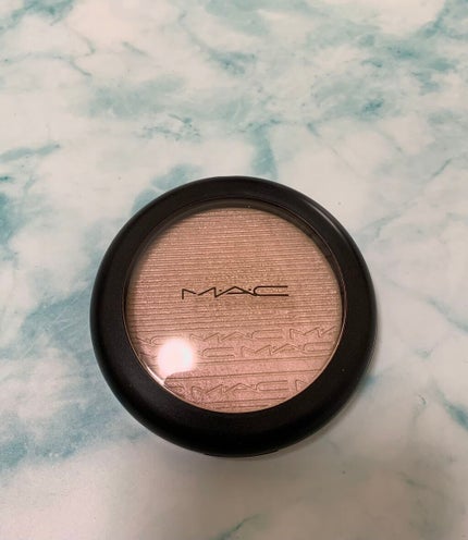 エクストラ ディメンション スキンフィニッシュ/M・A・C/プレストパウダーを使ったクチコミ(2枚目)