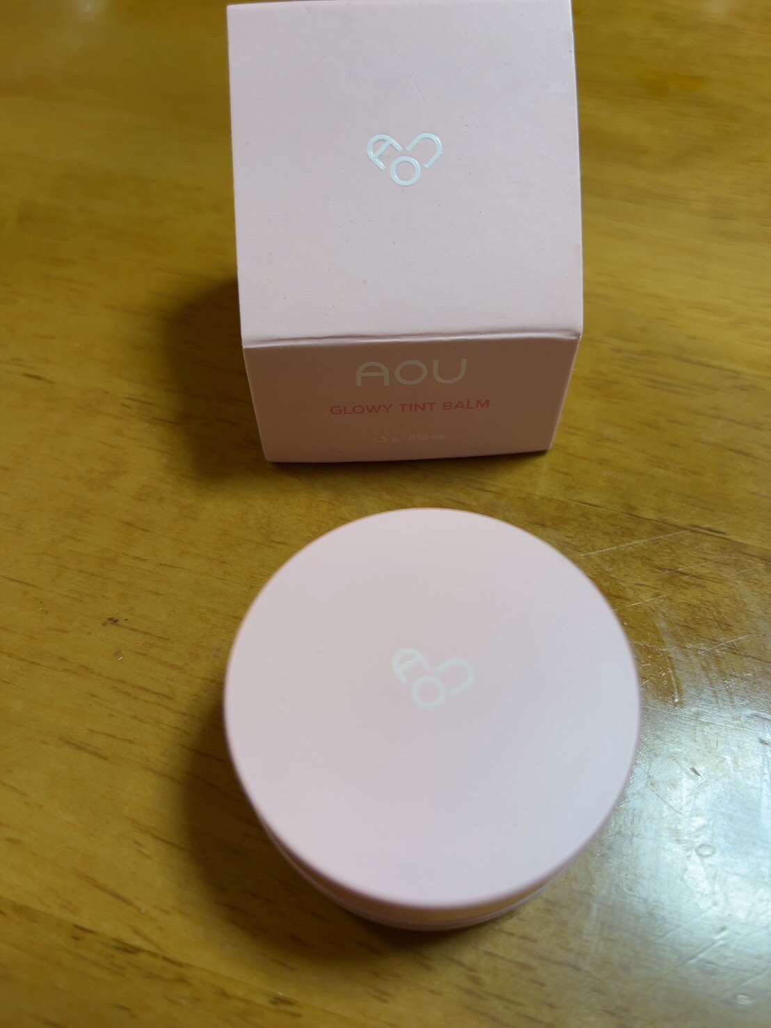 GLOWY TINT BALM 07 BUBBLE BALM/AOU/リップグロスを使ったクチコミ（1枚目）