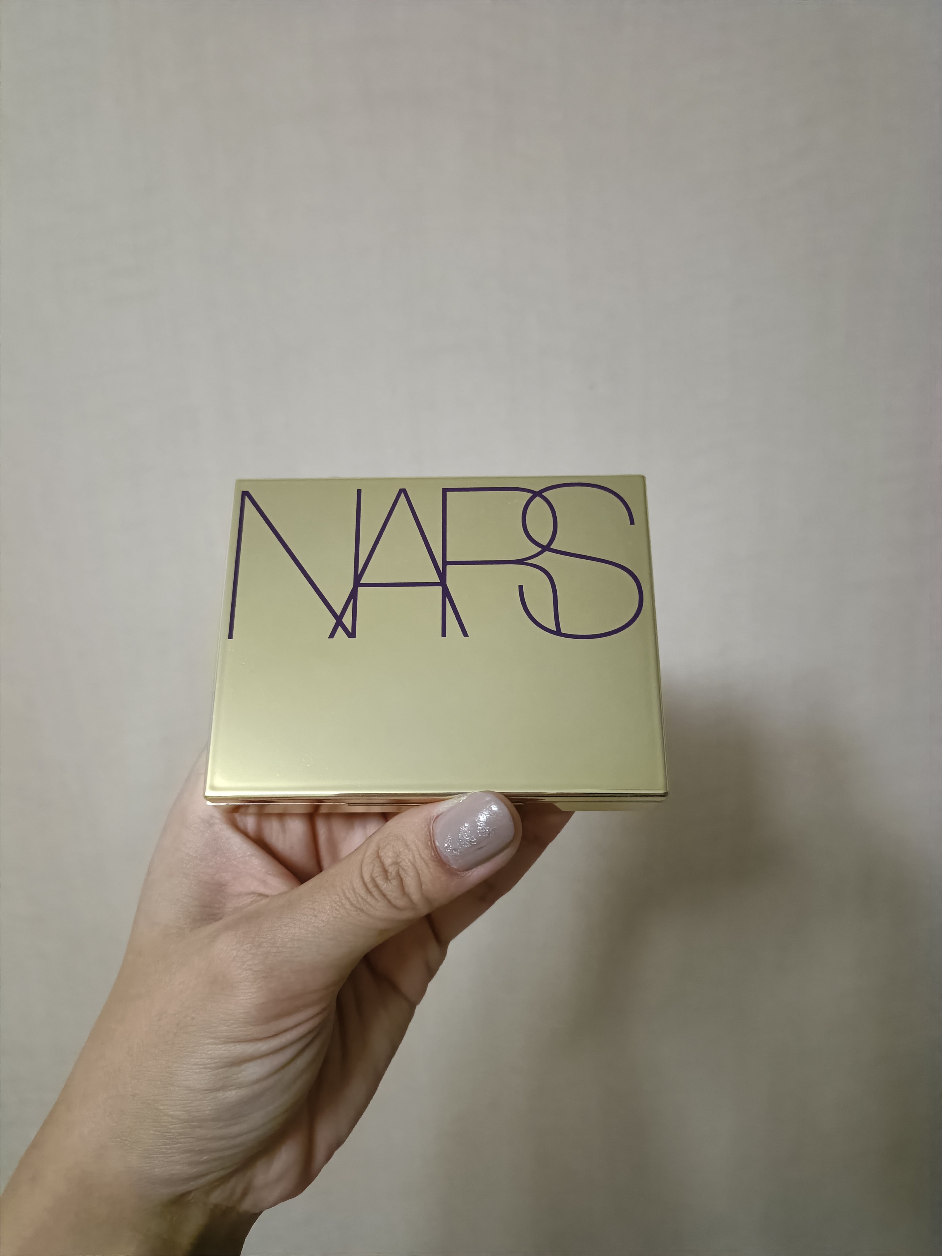 ゴールドダスト　ライトライトリフレクティング セッティングパウダー/NARS/プレストパウダーを使ったクチコミ（1枚目）