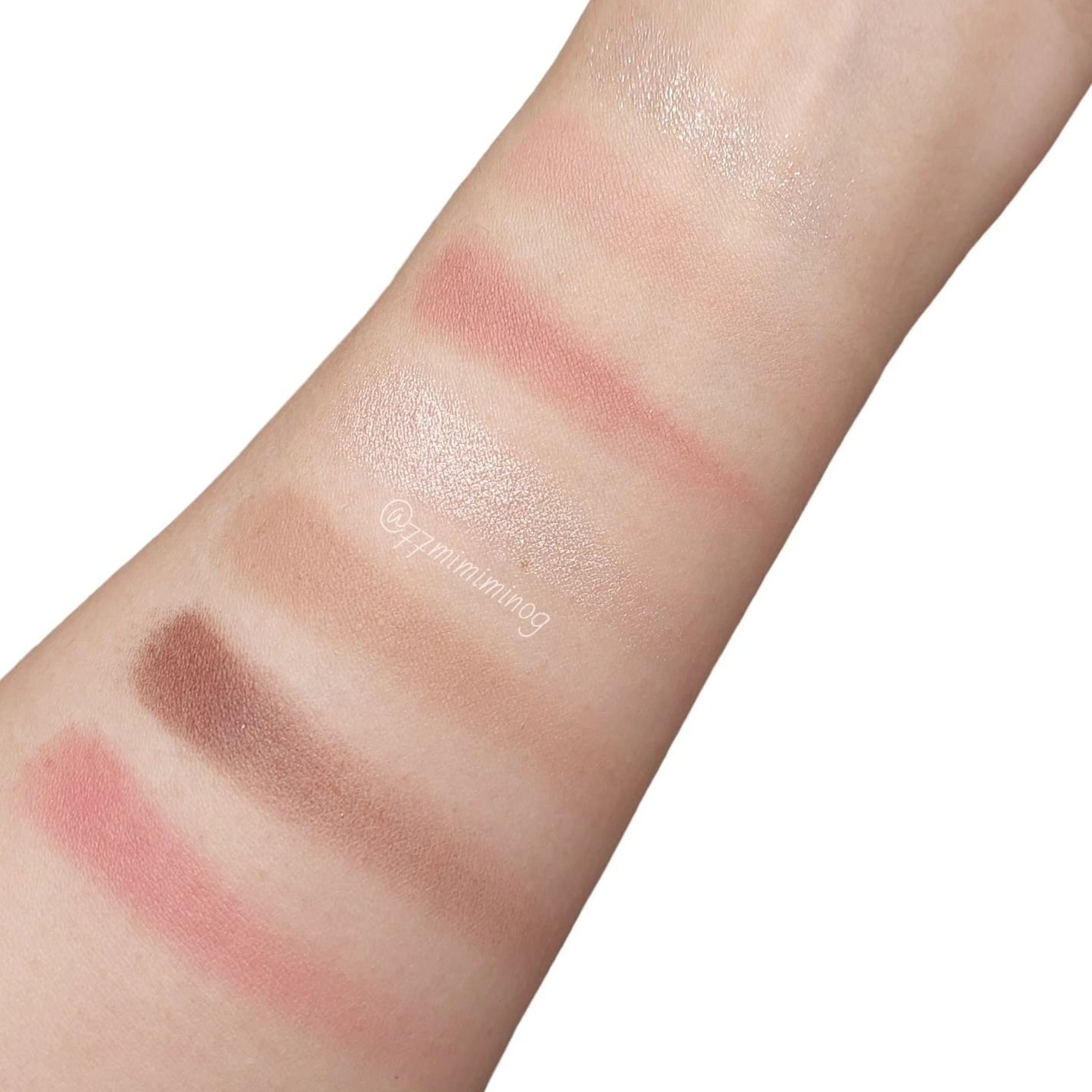 ウォンジョンヨ W デイリームードアップパレット /Wonjungyo/アイシャドウパレットを使ったクチコミ(4枚目)