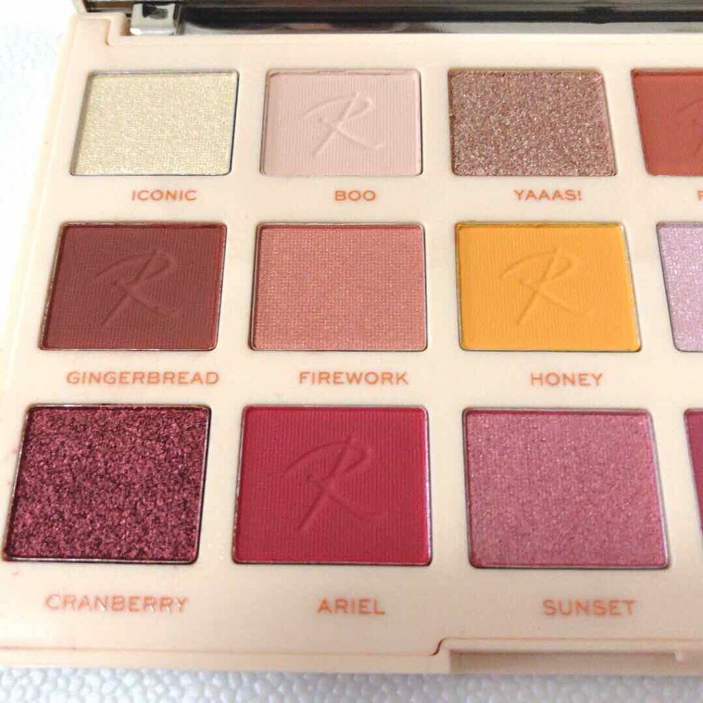X Roxxsaurus Ride or Die Eyeshadow Palette/MAKEUP REVOLUTION/アイシャドウパレットを使ったクチコミ（2枚目）