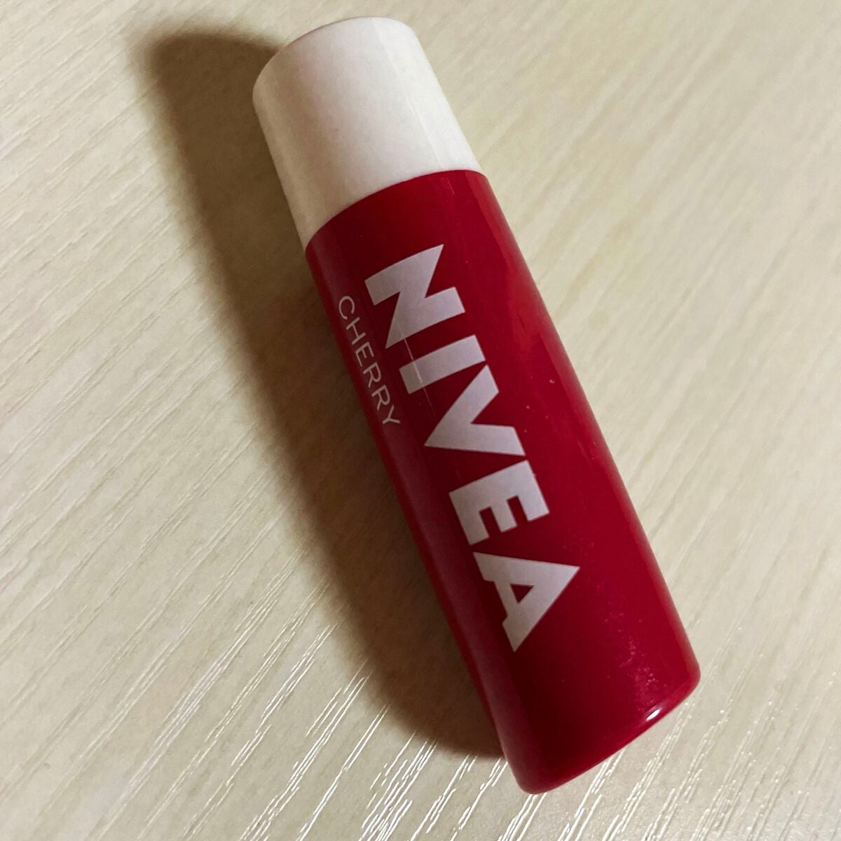 ニベア リップケアシャイン チェリー/NIVEA(海外)/リップクリームを使ったクチコミ(1枚目)