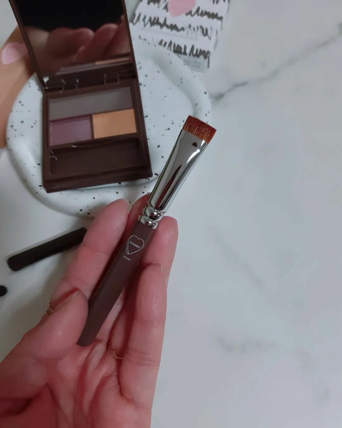 フーミー マルチアイブロウパウダー ゴールデングロウ/WHOMEE/パウダーアイブロウを使ったクチコミ（3枚目）