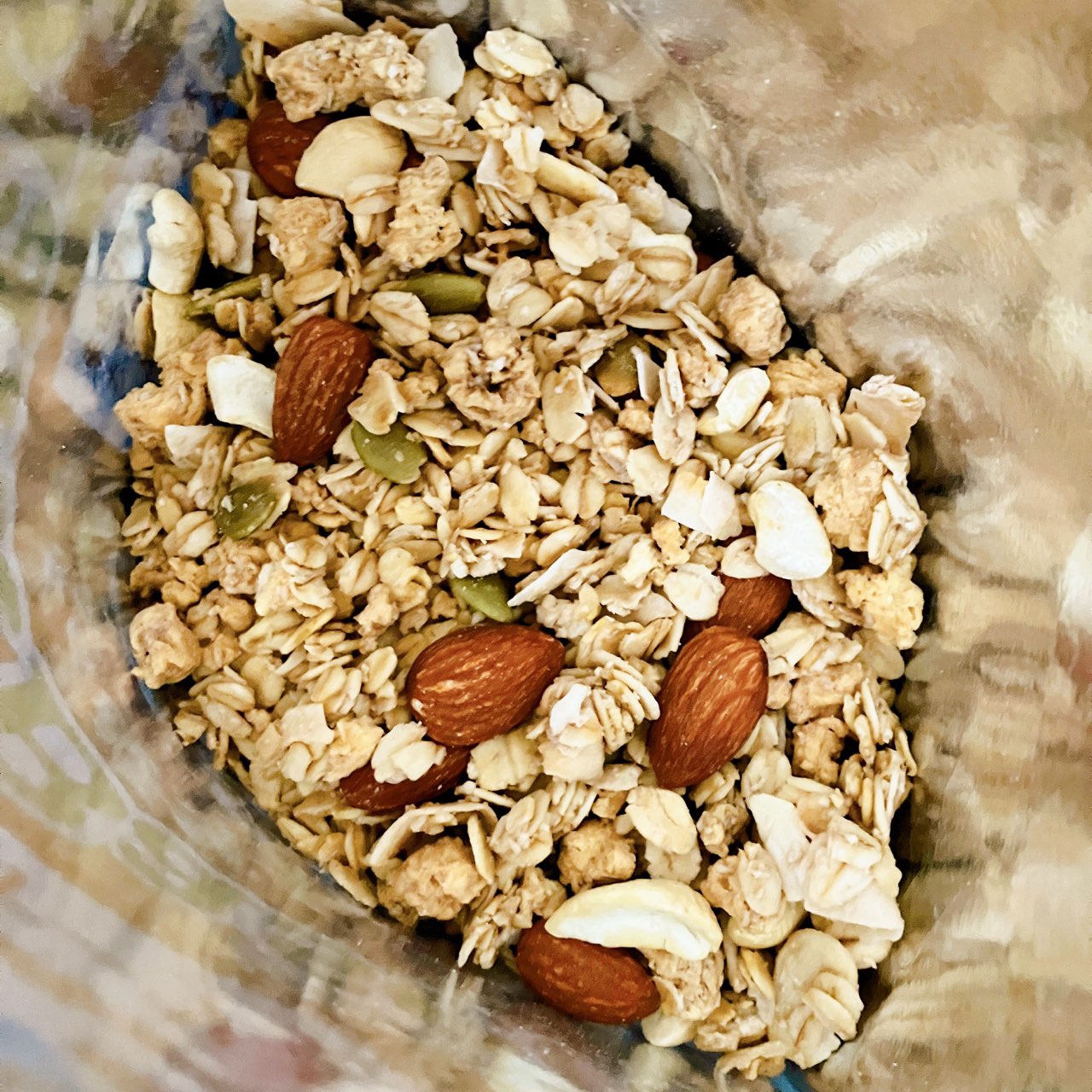 ごろグラPlant Based3種のナッツとオーツ麦/日清シスコ/グラノーラを使ったクチコミ（2枚目）