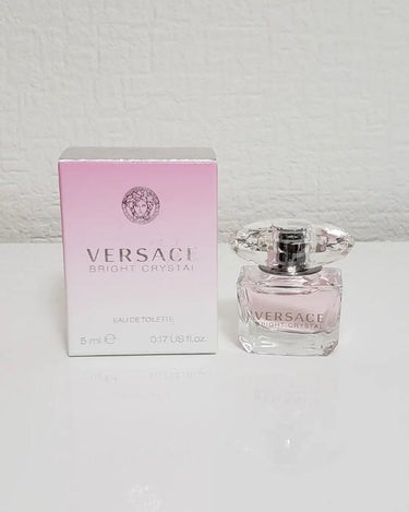 VERSACE ブライトクリスタル オーデトワレ スプレーのクチコミ「♡香水♡

VERSACE(ヴェルサーチ)　ブライトクリスタル　オーデトワレ
ボトルタイプ　5.....」（1枚目）