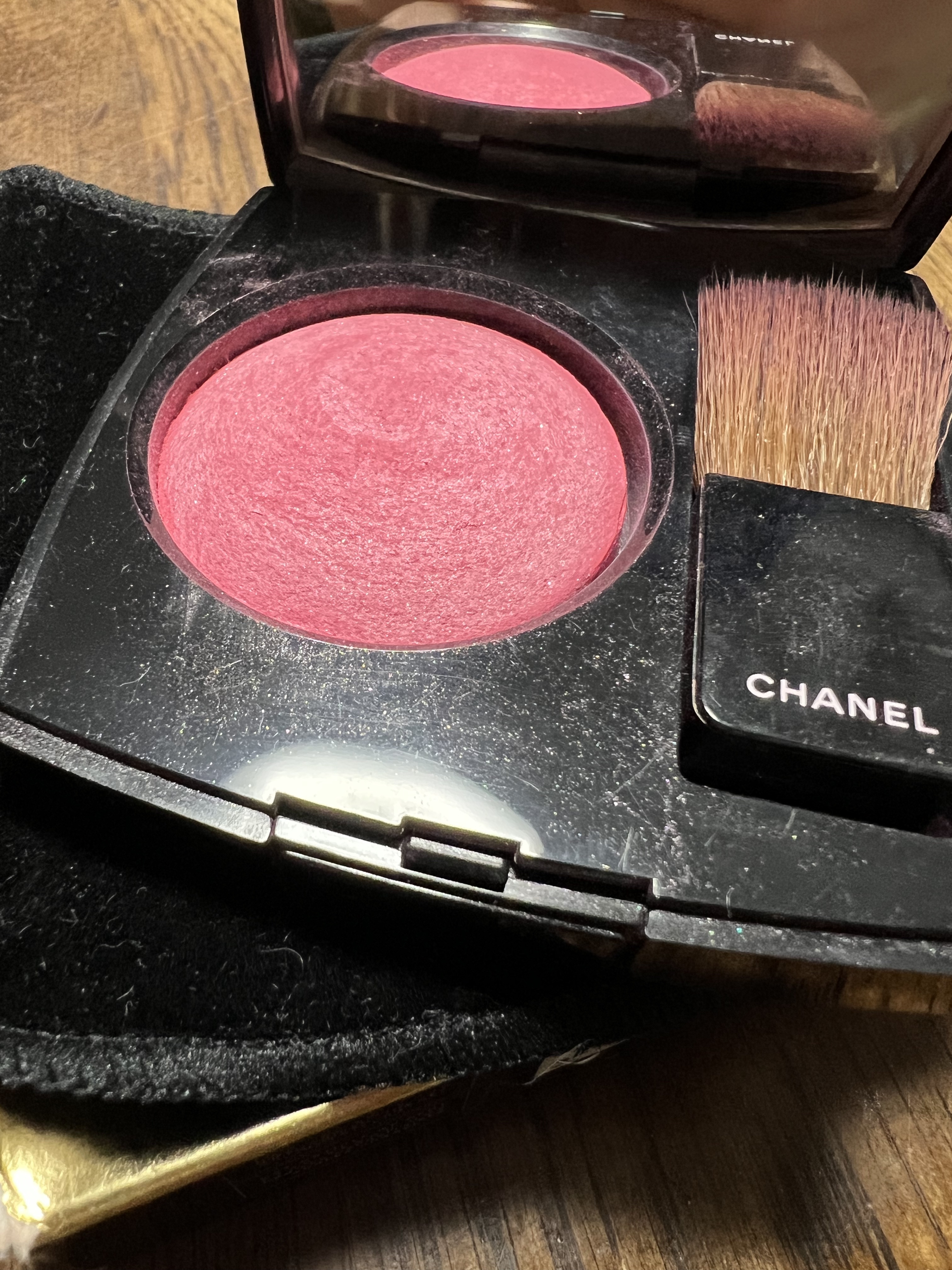 ジュ コントゥラスト 67 ローズ トゥルビヨン/CHANEL/パウダーチークを使ったクチコミ（2枚目）