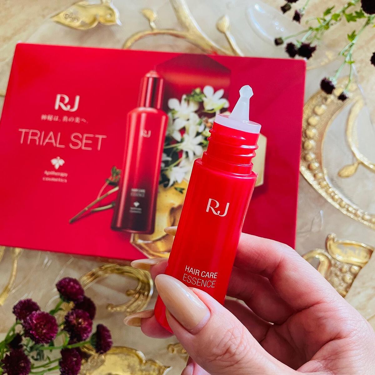 Shiho Arai on LIPS 「・・先日、山田養蜂場ローヤルゼリー最新研究&7月発売RJ地肌ケ..」(3枚目)