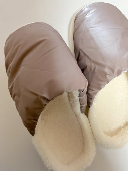 あぞやん on LIPS 「#DAISO#外でも履けるスリッパ(ダウン風) ┈┈┈┈┈..」(4枚目)