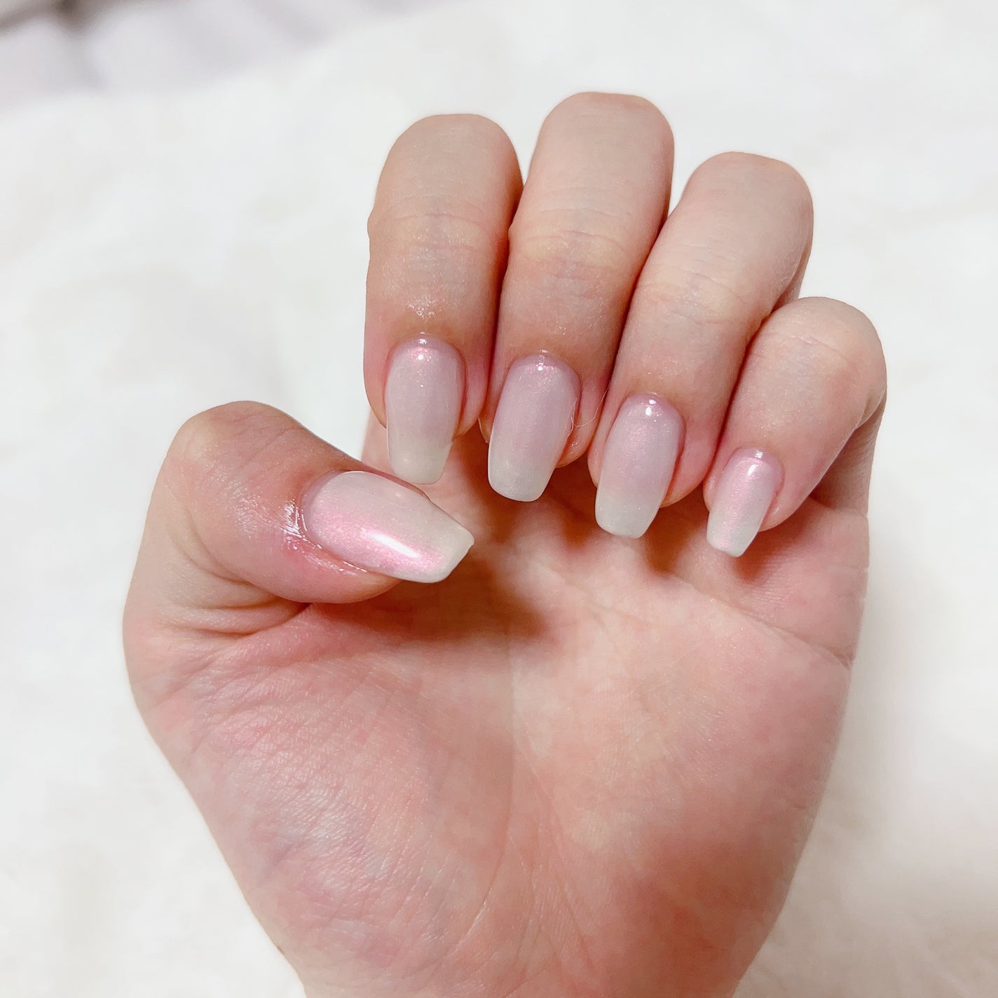 みゅん on LIPS 「オーロラネイル//こんにちは🌞今回は自爪が綺麗に見えるうるツヤ..」(3枚目)