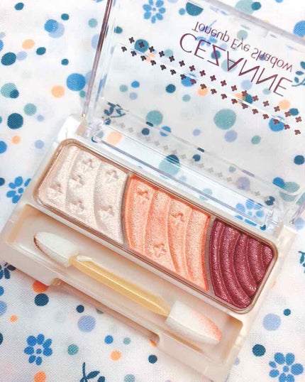 トーンアップアイシャドウ/CEZANNE/アイシャドウパレットを使ったクチコミ(2枚目)