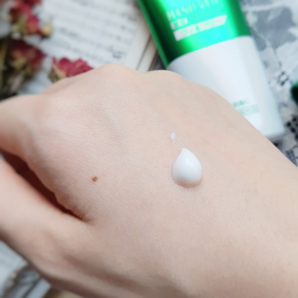 ハンドベール ウィルフリーリッチミルク/メンソレータム/ハンドクリームを使ったクチコミ（2枚目）